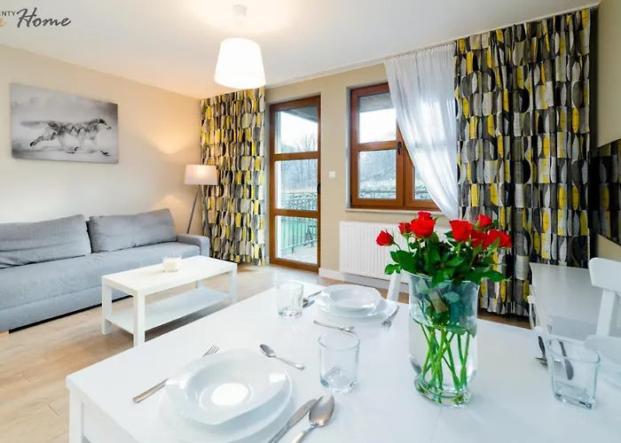 Wonder - Karpacz: Slope-side On Sudeten Trail Apartment