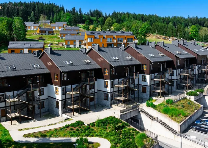 Wonder - Karpacz: Slope-side On Sudeten Trail Apartment *