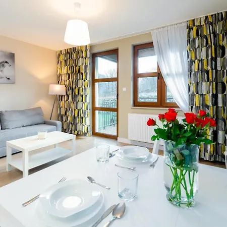 Wonder - Karpacz: Slope-side On Sudeten Trail Apartment