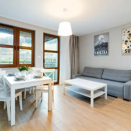 Apartment Wonder - Karpacz: Slope-side On Sudeten Trail *