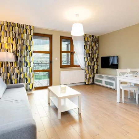 Wonder - Karpacz: Slope-side On Sudeten Trail Apartment